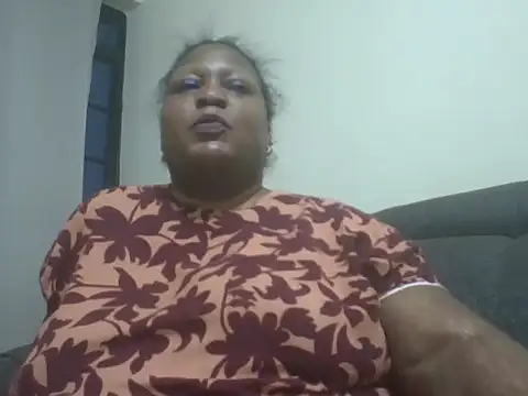 Snapshot of fat_ebonyqueen chatting on July 2, 2026, 8:48 pm fat ebonyqueen online show from July 2, 2026, 8:48 pm