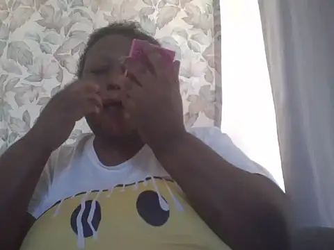 Snapshot of fat_ebonyqueen chatting on July 6, 2026, 7:38 am fat ebonyqueen online show from July 6, 2026, 7:38 am