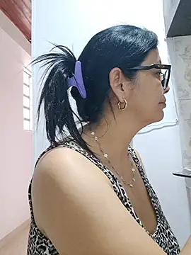 Scarlett Valnyx online show from July 1, 2026, 3:01 pm