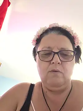 Snapshot of Diana_Diafan chatting on June 17, 2026, 12:18 pm Diana Diafan online show from June 17, 2026, 12:18 pm