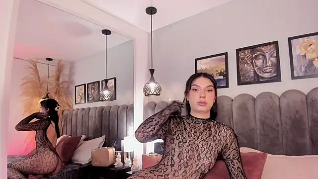Snapshot of alice_lodge_ chatting on July 3, 2026, 3:46 am alice lodge online show from July 3, 2026, 3:46 am
