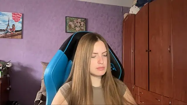 SilkSinner  online show from May 26, 2026, 7:59 am