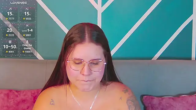 Lia Avalon online show from June 6, 2026, 12:21 pm