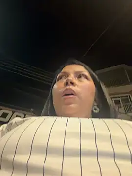 ISABELLA  LUNA online show from July 4, 2026, 4:18 am