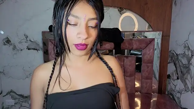 Snapshot of Adarasuri_v chatting on July 14, 2026, 10:26 pm Adarasuri v online show from July 14, 2026, 10:26 pm