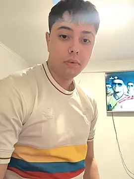 BodyGym18 online show from June 24, 2026, 1:37 am