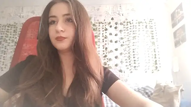 Snapshot of Pollykiss chatting on July 9, 2026, 9:35 am Pollykiss online show from July 9, 2026, 9:35 am