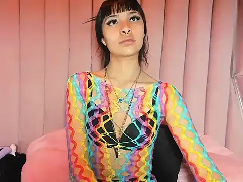 cherrysweetl  online show from June 25, 2026, 1:26 pm