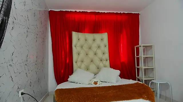 sweetkitty 20  online show from June 23, 2026, 7:34 pm