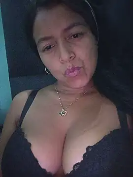 Snapshot of Ateneaxxxx chatting on May 20, 2026, 3:56 am Ateneaxxxx online show from May 20, 2026, 3:56 am