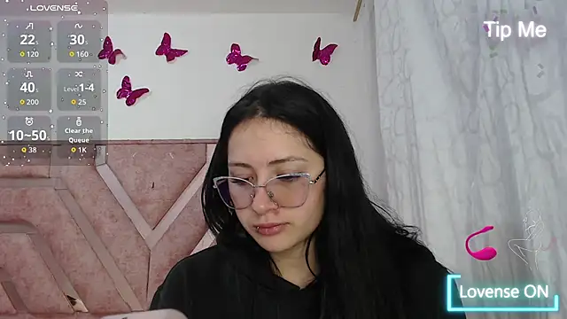 Snapshot of Angel-Hott_ chatting on June 25, 2026, 2:22 am Angel-Hott online show from June 25, 2026, 2:22 am