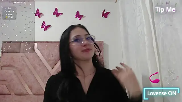 Snapshot of Angel-Hott_ chatting on July 2, 2026, 4:07 am Angel-Hott online show from July 2, 2026, 4:07 am