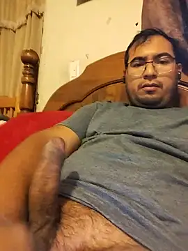 Snapshot of Ferluchum chatting on August 10, 2026, 12:47 am Ferluchum online show from August 10, 2026, 12:47 am