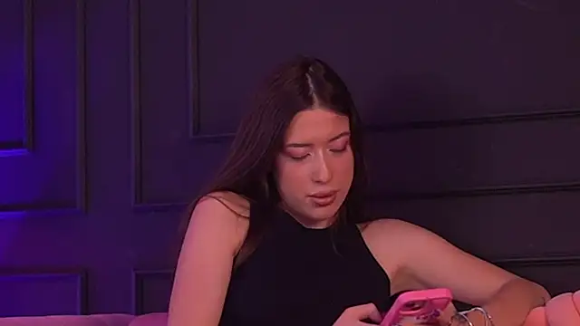 AlaraMyst online show from June 9, 2026, 7:42 am