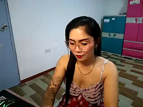 Sexynica online show from June 15, 2026, 1:24 pm