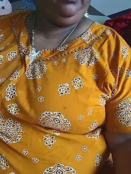 Snapshot of geetha431 chatting on June 29, 2026, 6:19 am geetha431 online show from June 29, 2026, 6:19 am