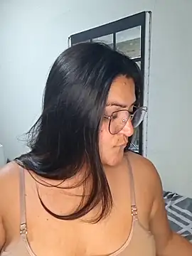 Snapshot of morena95_ chatting on June 7, 2026, 8:01 pm morena95 online show from June 7, 2026, 8:01 pm