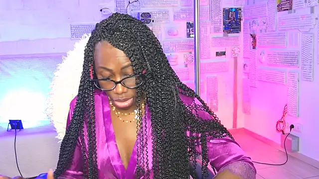 Snapshot of naomicampbi chatting on May 22, 2026, 8:42 am naomicampbi online show from May 22, 2026, 8:42 am