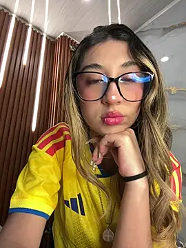 isa sweet1  online show from June 17, 2026, 11:23 am