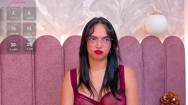 Maddy-Dove online show from July 15, 2026, 3:45 am