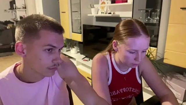 LeoAndLili online show from June 24, 2026, 7:57 pm