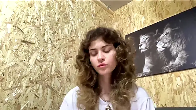 Snapshot of HarmonyShulman chatting on May 22, 2026, 8:10 am HarmonyShulman online show from May 22, 2026, 8:10 am