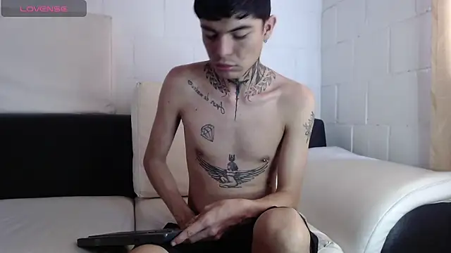 badboy-fox online show from June 15, 2026, 3:58 pm