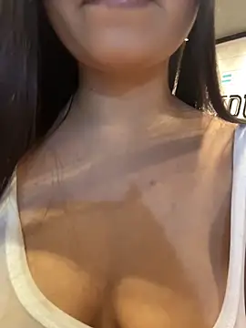 Snapshot of maria_lunag chatting on June 21, 2026, 3:09 am maria lunag online show from June 21, 2026, 3:09 am