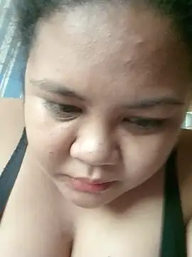 hotxoxo17 online show from May 21, 2026, 3:35 am