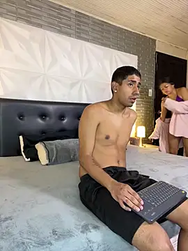 Isaak Salomee online show from June 15, 2026, 12:29 pm