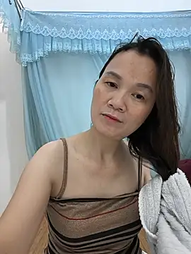 Lye lovely online show from June 12, 2026, 1:32 pm