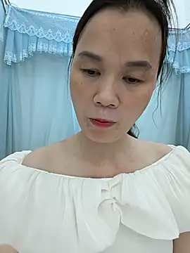 Lye lovely online show from June 15, 2026, 12:29 pm