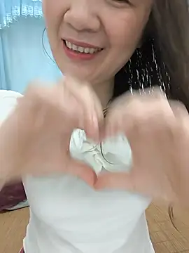 Lye lovely online show from June 26, 2026, 1:15 pm