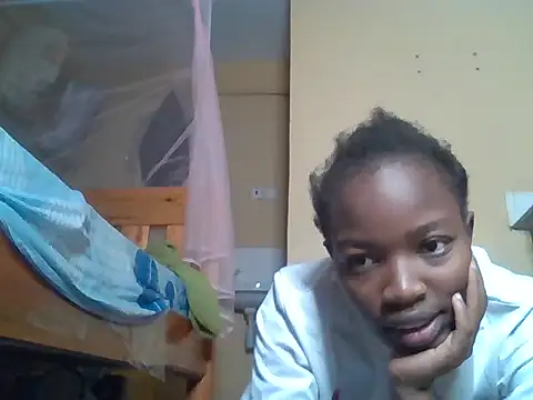 Snapshot of aliana082169 chatting on July 5, 2026, 7:59 am aliana082169 online show from July 5, 2026, 7:59 am