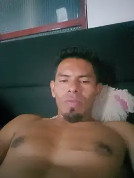 Snapshot of Dominic_24 chatting on May 21, 2026, 10:39 pm Dominic 24 online show from May 21, 2026, 10:39 pm