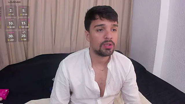 Snapshot of max_ed chatting on June 8, 2026, 4:02 am max ed online show from June 8, 2026, 4:02 am