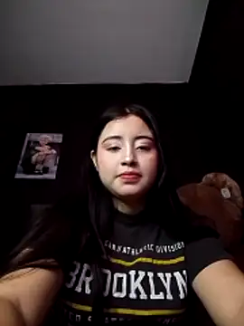 Snapshot of Andreynayoana_18 chatting on May 28, 2026, 12:46 pm Andreynayoana 18 online show from May 28, 2026, 12:46 pm