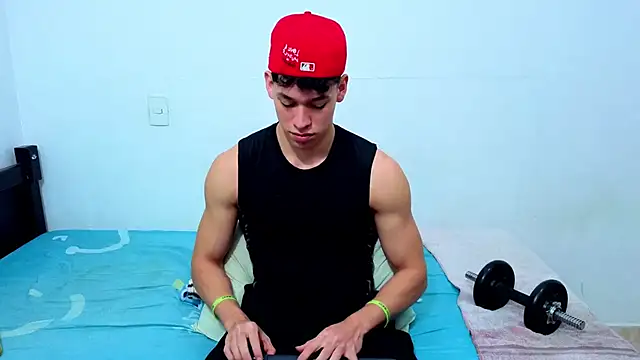Luke Muscle online show from June 9, 2026, 2:39 pm