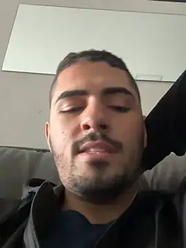 Snapshot of Gugostoso04 chatting on May 25, 2026, 1:17 pm Gugostoso04 online show from May 25, 2026, 1:17 pm