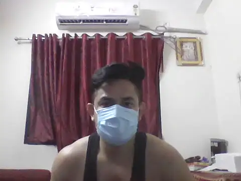 Snapshot of Nivan_7251_1 chatting on May 22, 2026, 7:19 pm Nivan 7251 1 online show from May 22, 2026, 7:19 pm
