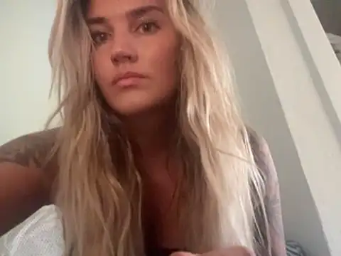 thebeachyblonde online show from July 8, 2026, 10:58 pm