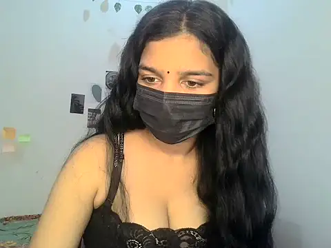 suzan melly online show from May 22, 2026, 7:26 am