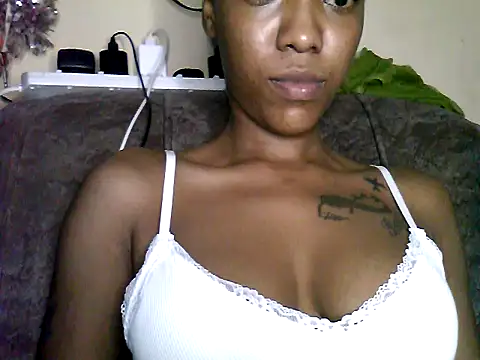 Sexxyqueens  online show from June 29, 2026, 8:20 pm