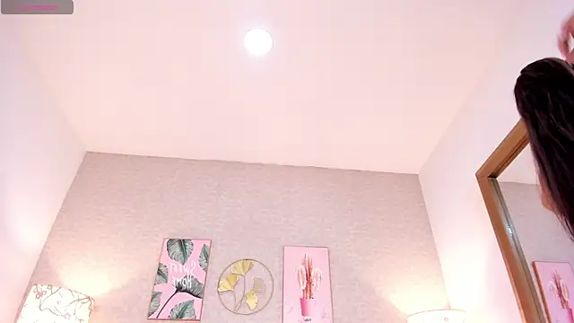 natalie fox   online show from June 27, 2026, 11:37 am
