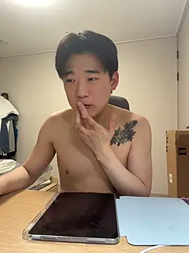 k-kinky online show from June 16, 2026, 5:59 pm