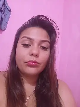 Snapshot of Rich_valentina chatting on May 25, 2026, 1:00 am Rich valentina online show from May 25, 2026, 1:00 am