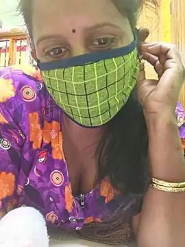 Snapshot of VelvetDollRivitha chatting on May 28, 2026, 6:32 am VelvetDollRivitha online show from May 28, 2026, 6:32 am