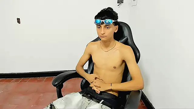 Leal cute666 online show from June 13, 2026, 6:33 am