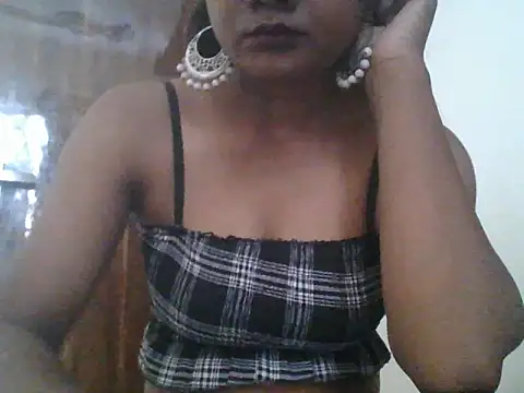 Snapshot of naromi_3563 chatting on June 12, 2026, 10:47 am naromi 3563 online show from June 12, 2026, 10:47 am