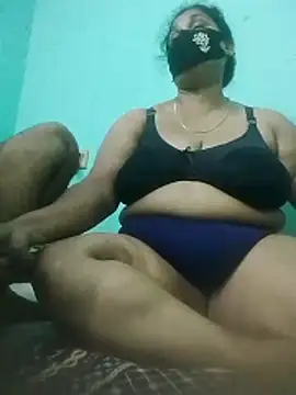 Snapshot of Adhora-54 chatting on May 31, 2026, 11:50 pm Adhora-54 online show from May 31, 2026, 11:50 pm
